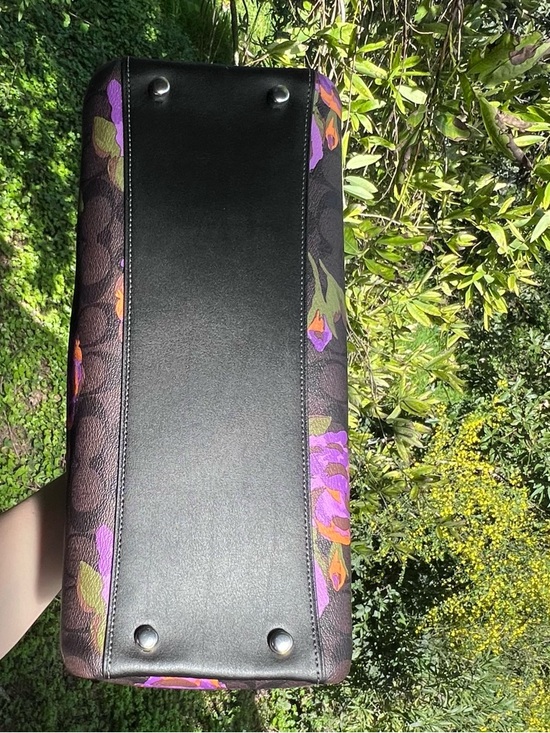 COACH Darcie Carryall in Signature Rose Print CL466 Authentic NEW!! - Picture 5 of 7